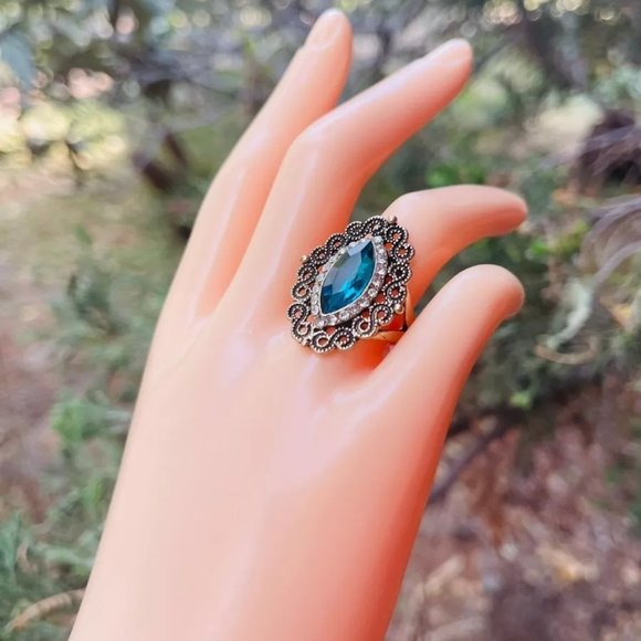 Vintage Blue Marquise Antique Gold Ethnic Ring - Picture 5 of 9